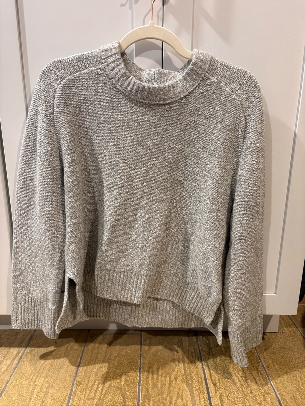 Abercrombie & Fitch Heather Gray Crewneck Sweater